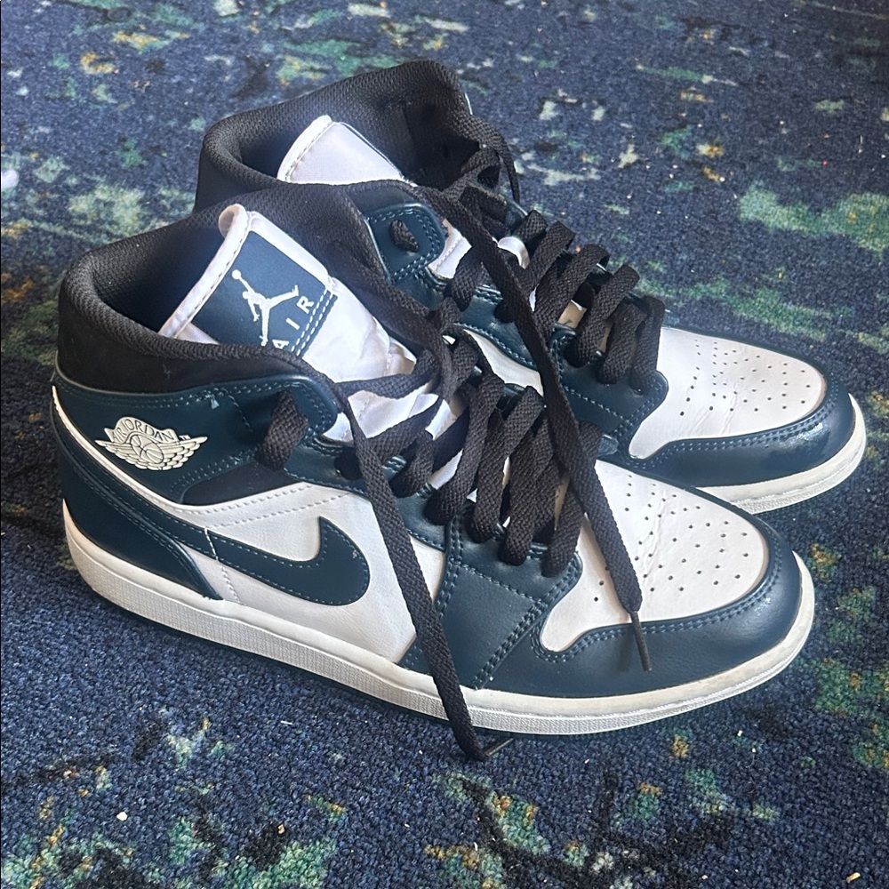 Jordan Men's Sneakers - Dark Green and White